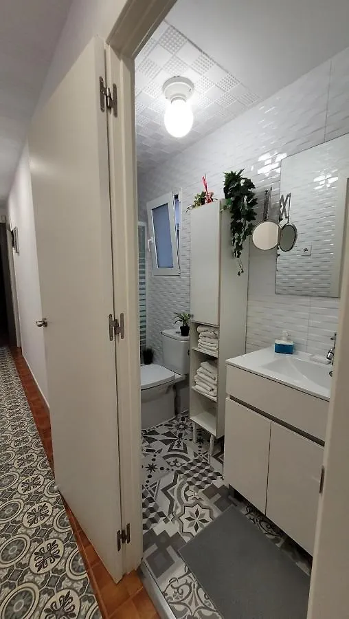 Apartaments B O D Collblanc L'Hospitalet de Llobregat 0*,