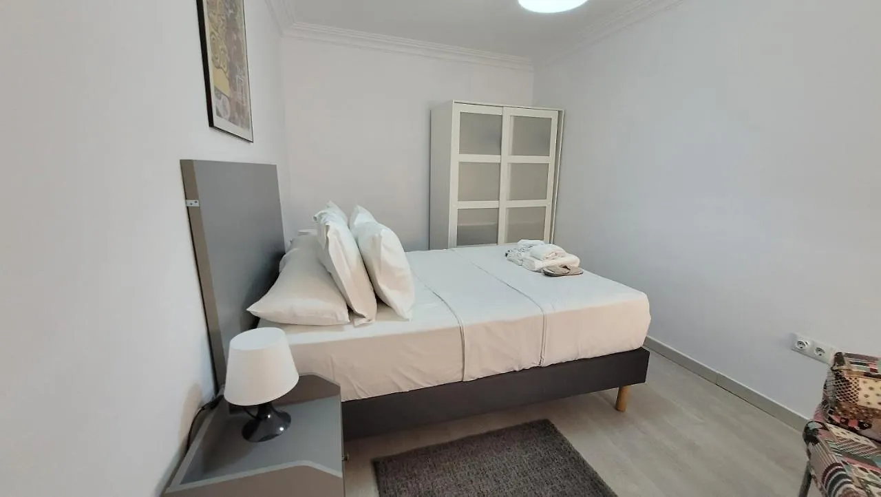 Apartaments B O D Collblanc L'Hospitalet de Llobregat España